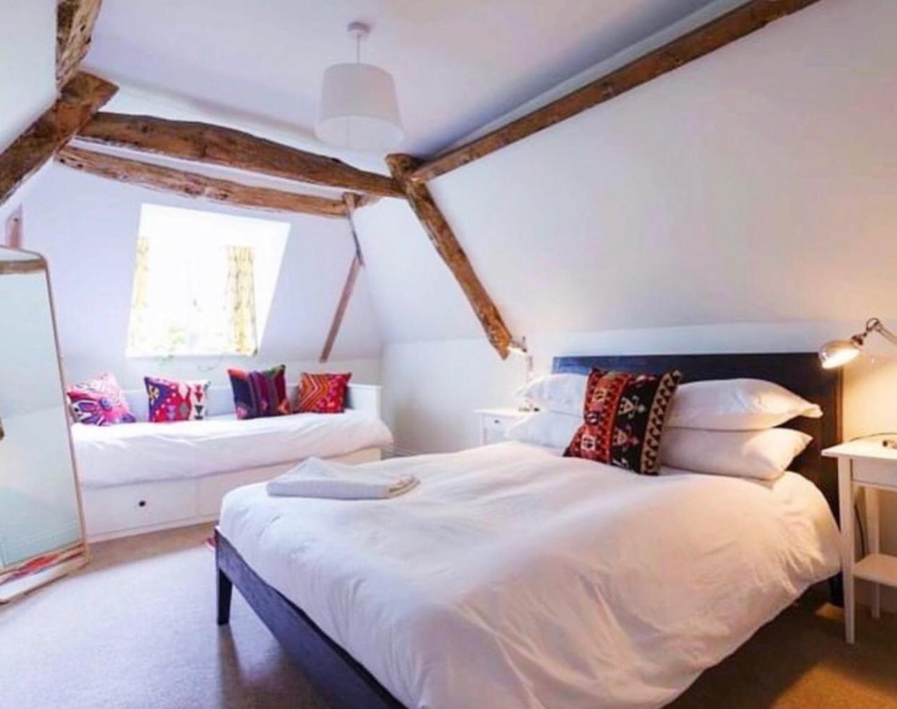 The Holford Arms Hotel Tetbury Ngoại thất bức ảnh